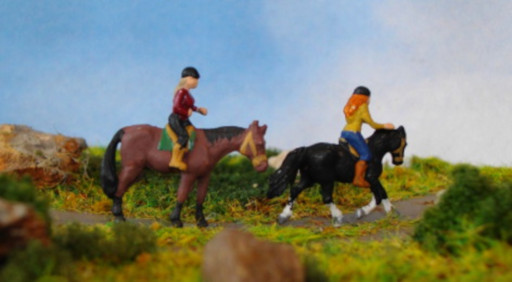 2Reiterinnen.JPG (38181 Byte)