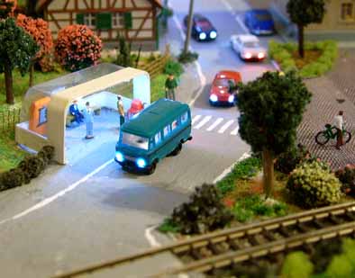 Reisebusgr�njpg.JPG (17876 Byte)