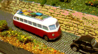 Retrobusrotvkl.JPG (63166 Byte)