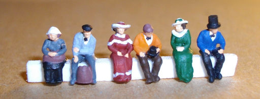 Sitzend Ep.1.JPG (65201 Byte)