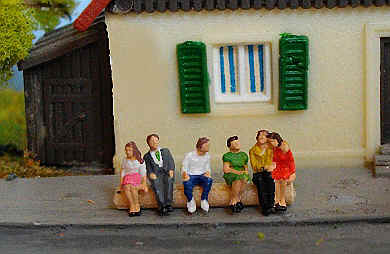 Sitzende20.jpg (108464 Byte)
