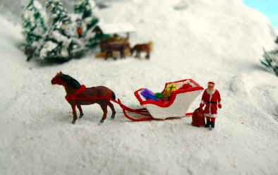 WeihnachtsSchlitten.JPG (11076 Byte)