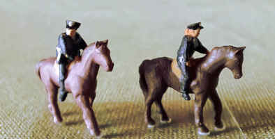 reitendePolizeiZ24.jpg (51916 Byte)